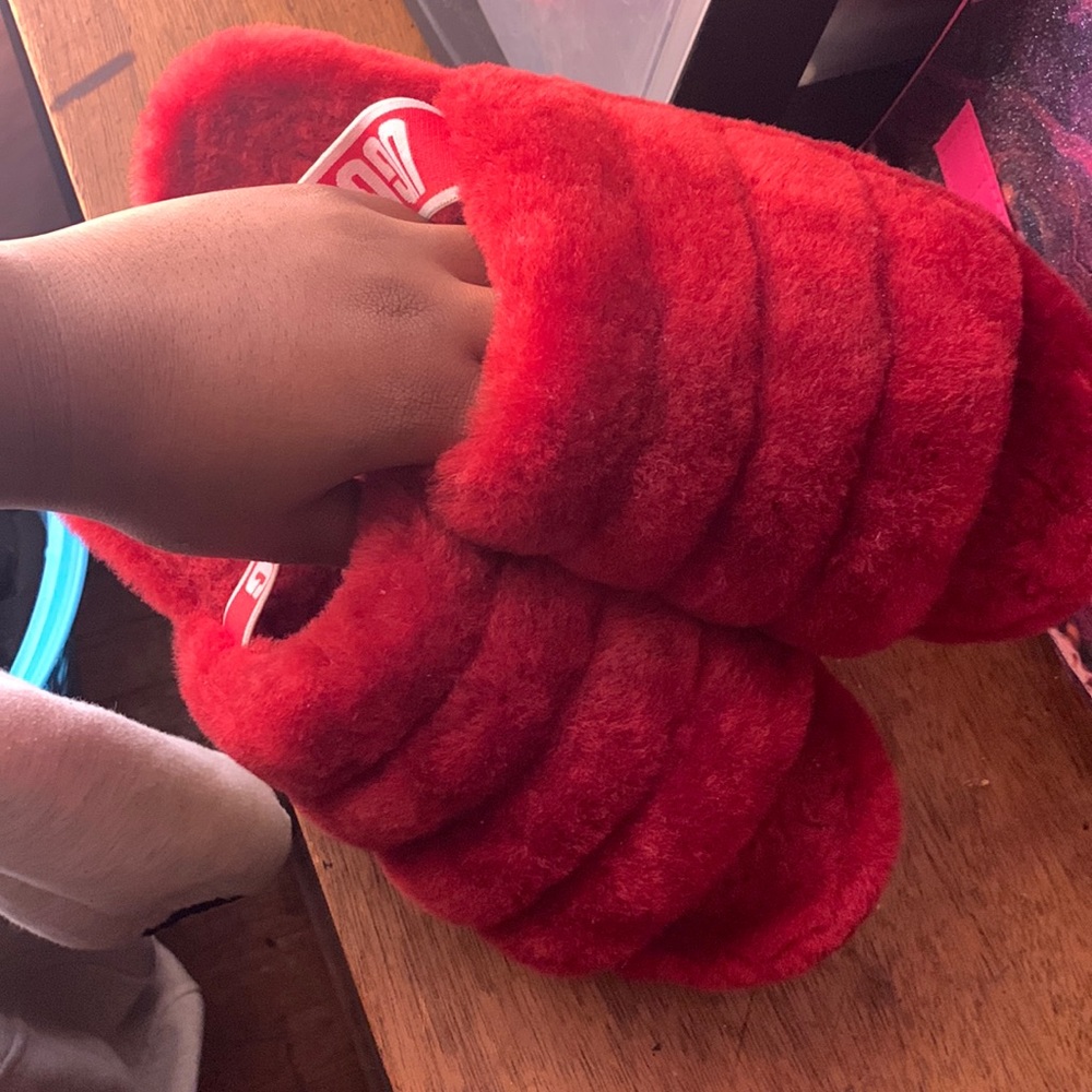UGG AUSTRALIA BRAND SLIDES